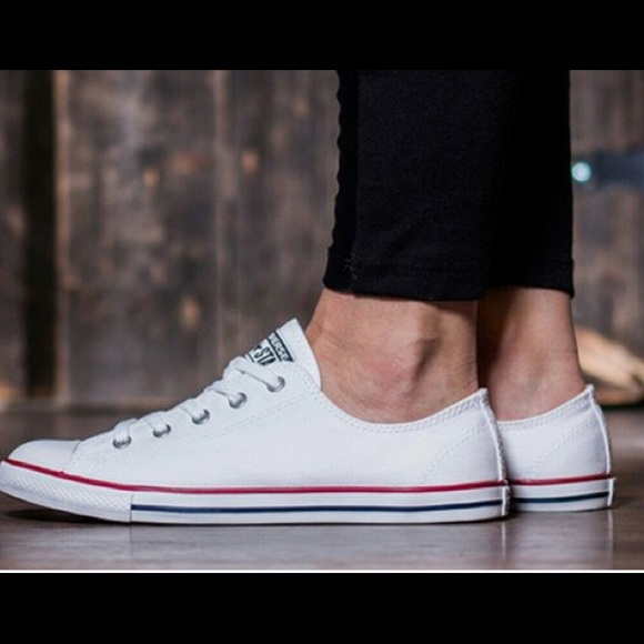 Low tops white converse - Picture 7 of 7